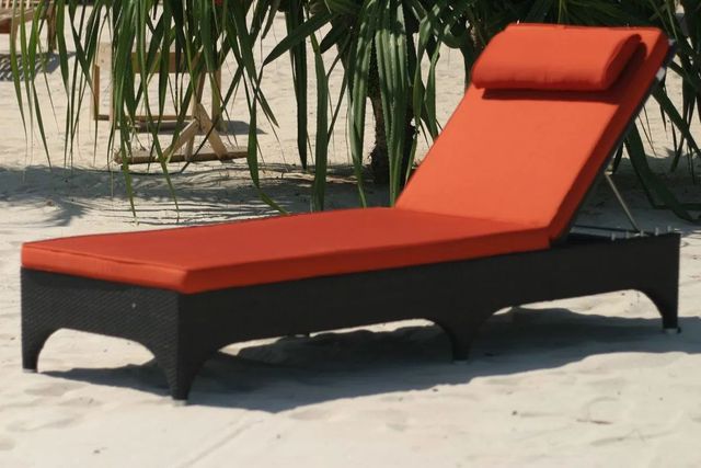 Calypso sun deck chair