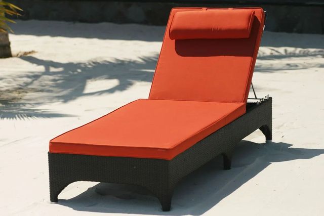 Calypso sun deck chair1